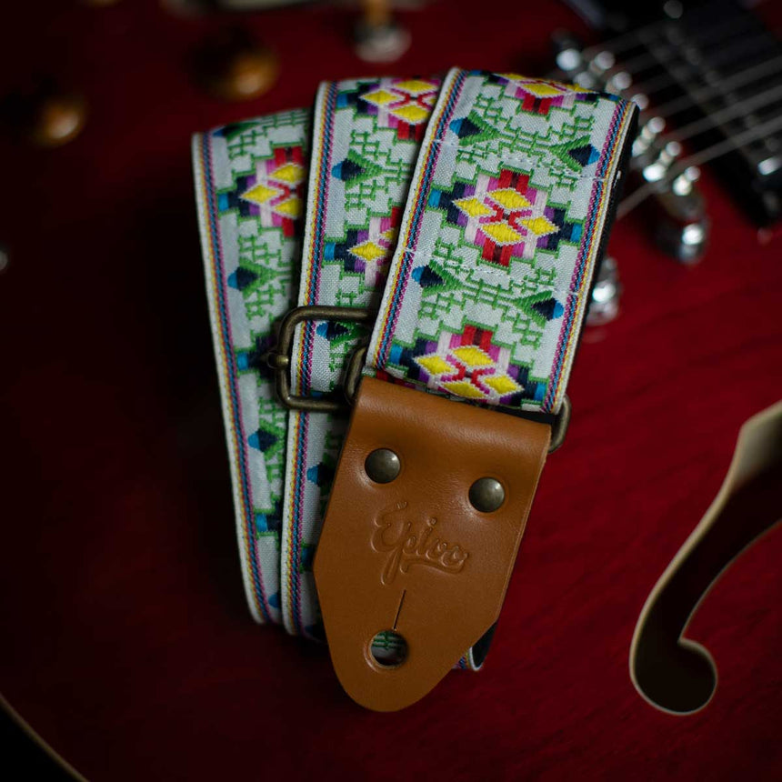 Epivo White Aztec Guitar Strap